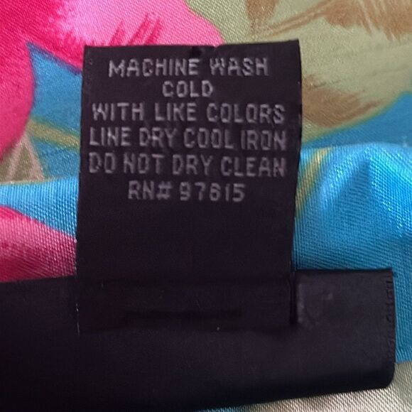 Courtenay Women’s Sleeveless Button Up Floral Hawaiian Blouse Size Large Blue - Picture 9 of 11